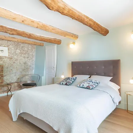 Domaine Des Encourdoules Konukevi *